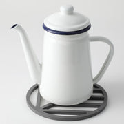 MAGNET SILICONE TRIVET LEAF DGY